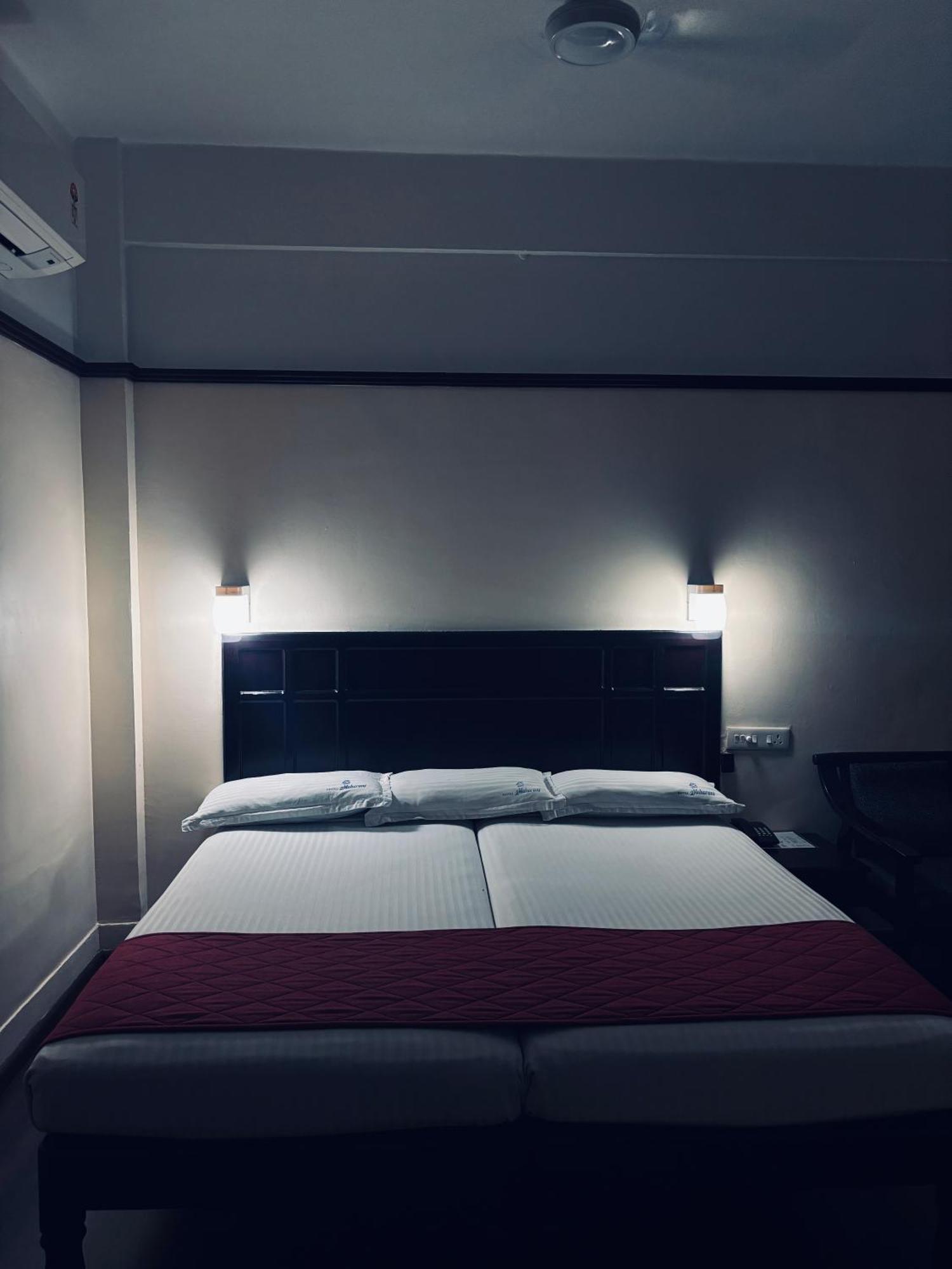 קוז'יקודה Maharani Hotel מראה חיצוני תמונה