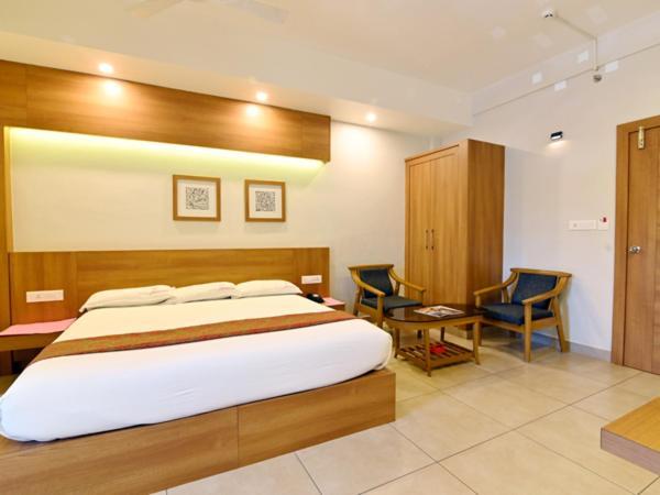 קוז'יקודה Maharani Hotel מראה חיצוני תמונה
