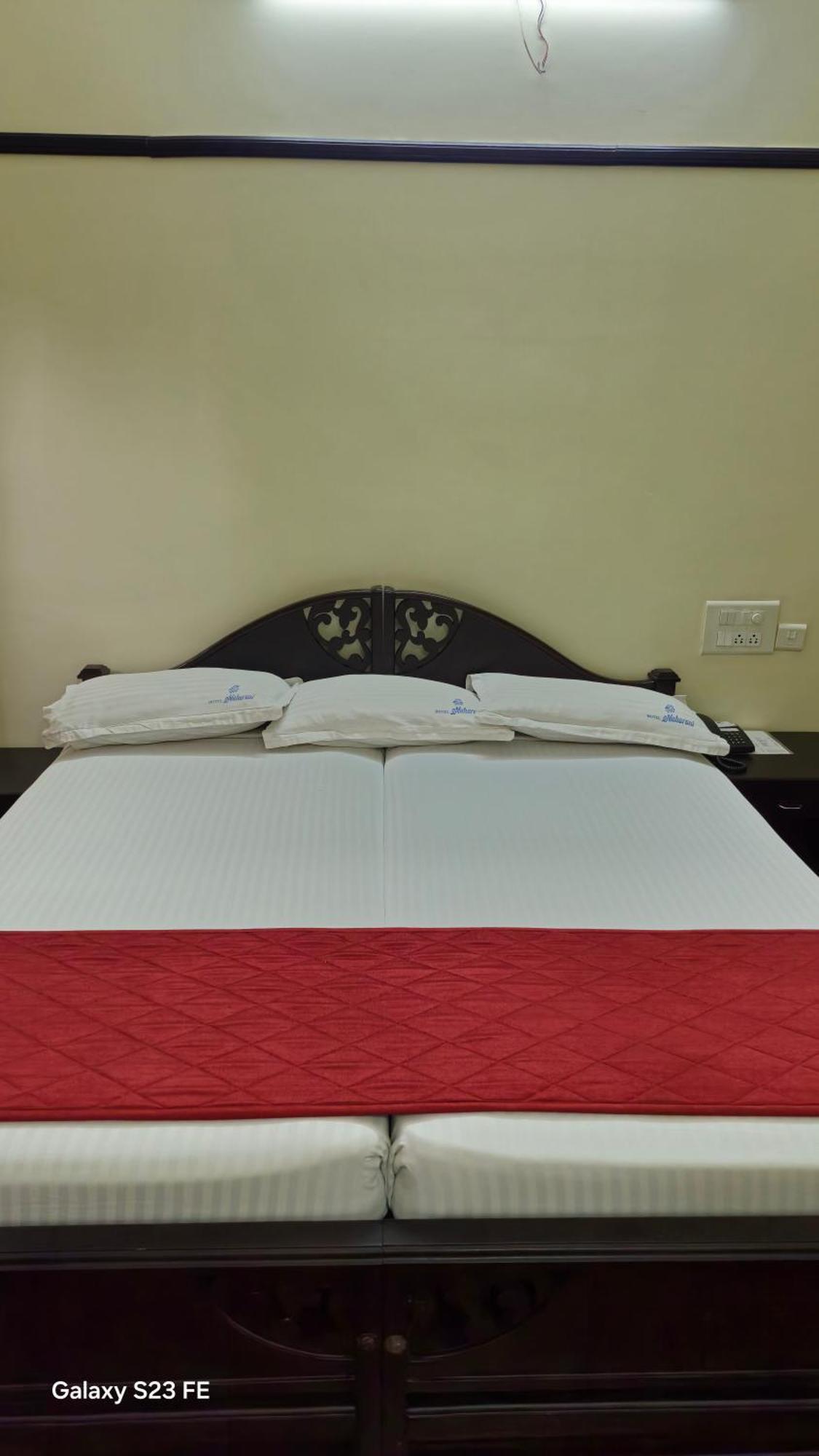 קוז'יקודה Maharani Hotel מראה חיצוני תמונה